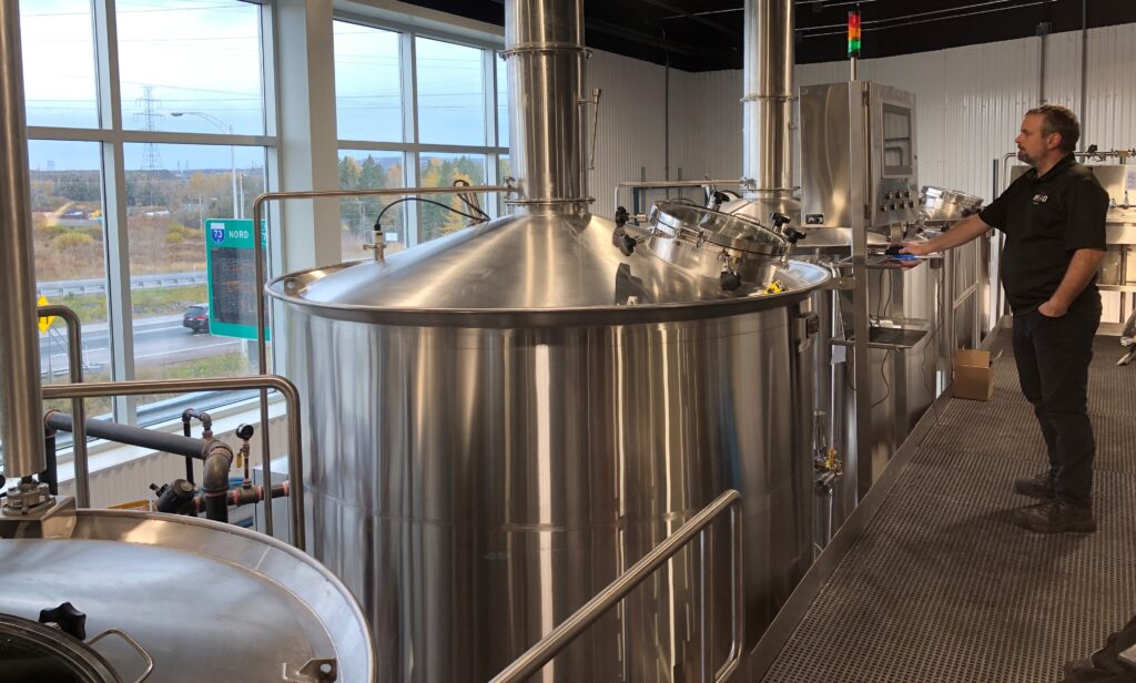 Steam jacketed kettle, electric heated kettle, and gas fired kettle options for brewery heating equipment