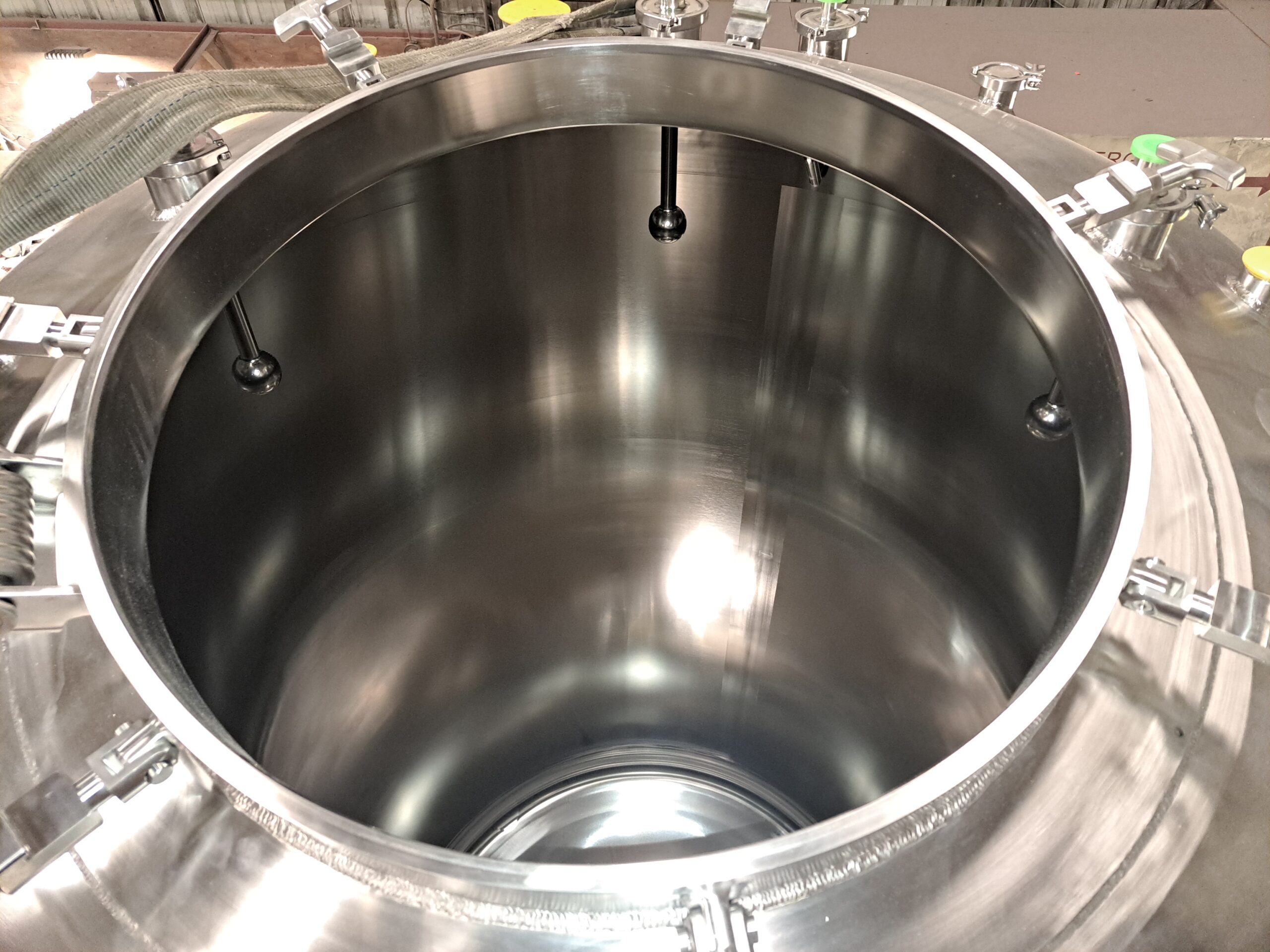 316L stainless steel bioreactor designed for fermentation and cell culture applications
